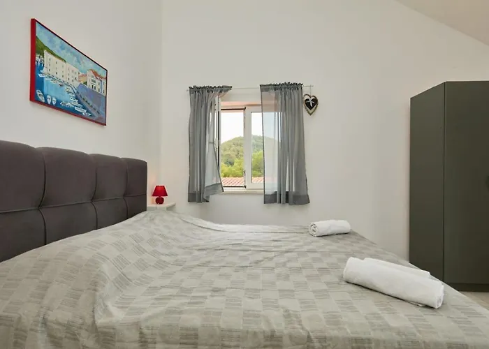 In With Sea View, Balcony, Air Conditioning, Wifi 5197-3 *