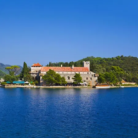 Appartement In With Sea View, Balcony, Air Conditioning, Wifi 5197-3 *