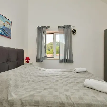 In With Sea View, Balcony, Air Conditioning, Wifi 5197-3 *