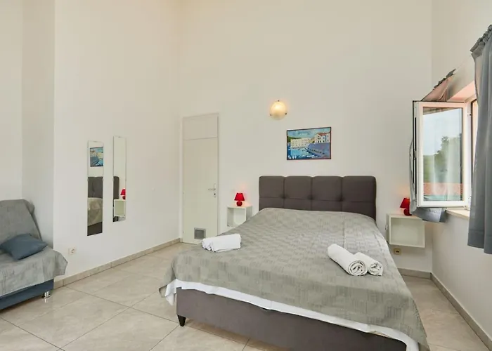 In With Sea View, Balcony, Air Conditioning, Wifi 5197-3 *